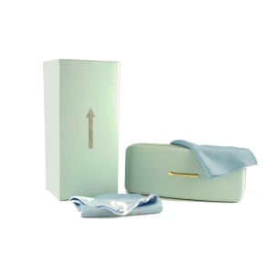 Аксессуары модель Case Karen Walker Аксессуары модель Case Karen Walker фото